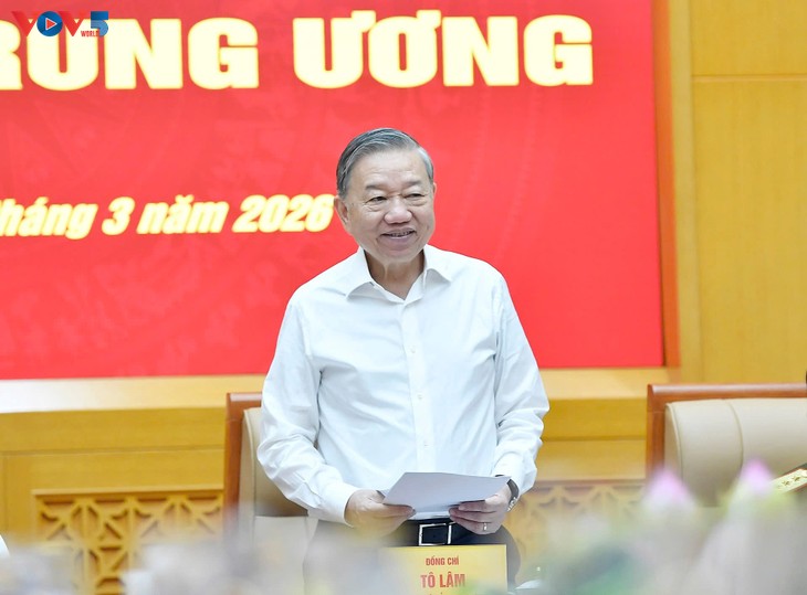 Party leader presides over Central Military Commission meeting - ảnh 2