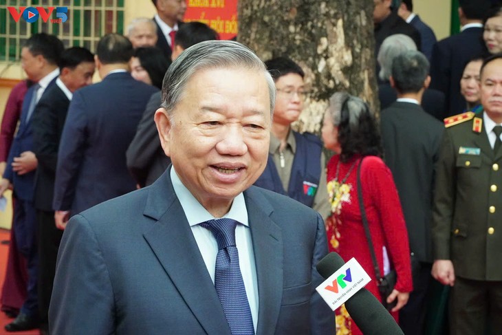 또 럼 당 서기장, “선거는 국민이 자유와 주권자로서의 권리를 직접 행사하는 국가적 대축제” - ảnh 2