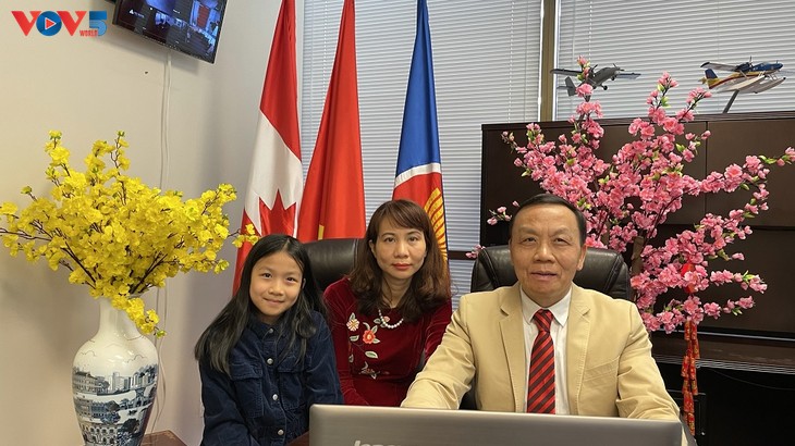 Tết online tại Canada - ảnh 3