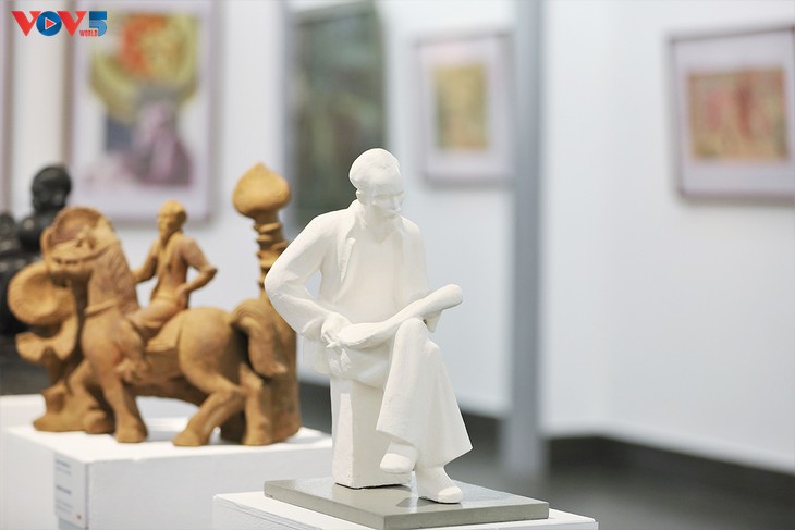 Hồ Chí Minh – Hình tượng sống mãi trong nghệ thuật  - ảnh 13