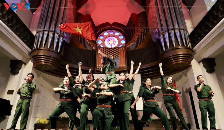 Kỷ niệm 135 năm Ngày sinh Chủ tịch Hồ Chí Minh tại nhiều quốc gia  - ảnh 9