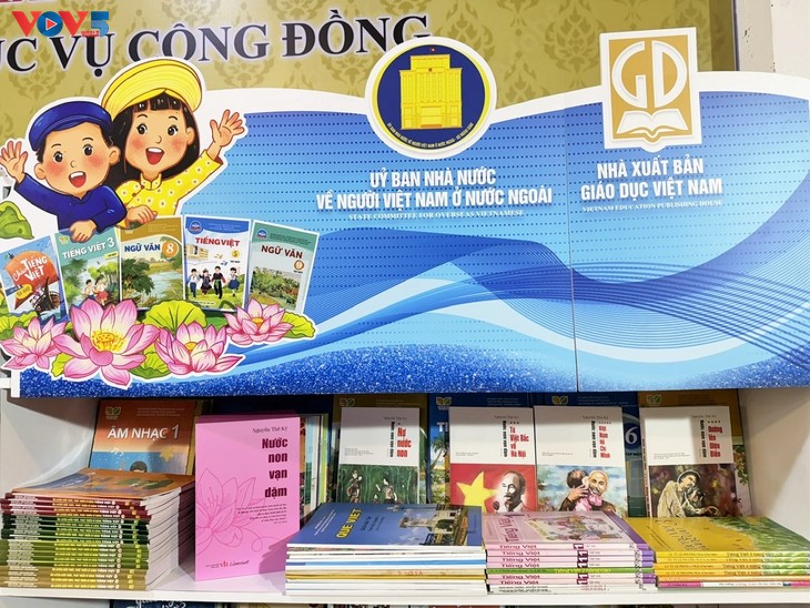 Kỷ niệm 135 năm Ngày sinh Chủ tịch Hồ Chí Minh tại nhiều quốc gia  - ảnh 5