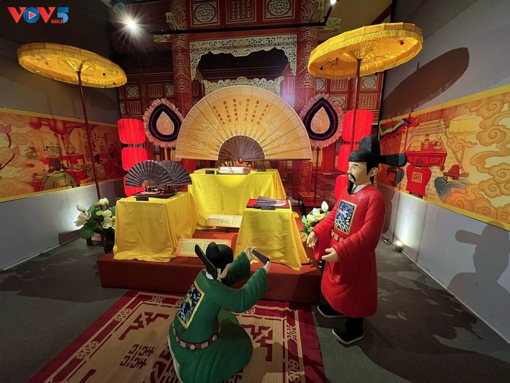 “Tết Đoan Ngọ xưa và nay” giữa lòng Hà Nội - ảnh 10