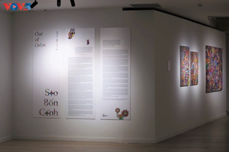 “Sao bốn cánh” - Dấu ấn cá nhân trong triển lãm đầu tay của nghệ sĩ trẻ Hoàng Anh Trung - ảnh 3