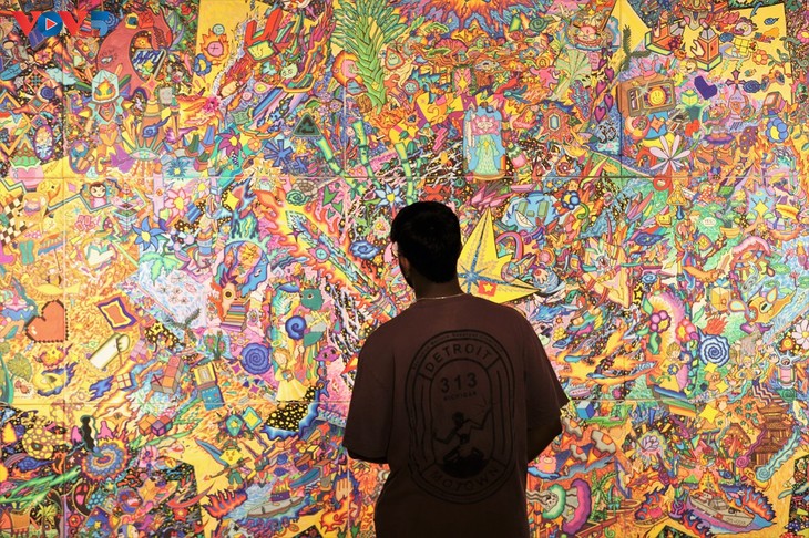 “Sao bốn cánh” - Dấu ấn cá nhân trong triển lãm đầu tay của nghệ sĩ trẻ Hoàng Anh Trung - ảnh 5