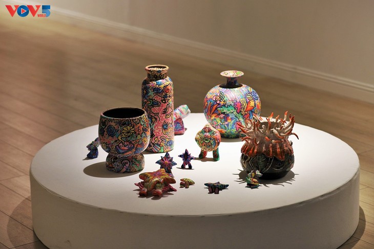 “Sao bốn cánh” - Dấu ấn cá nhân trong triển lãm đầu tay của nghệ sĩ trẻ Hoàng Anh Trung - ảnh 7