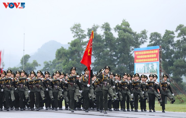 Đại tướng Phan Văn Giang kiểm tra lực lượng diễu binh, diễu hành chào mừng Quốc khánh - ảnh 5