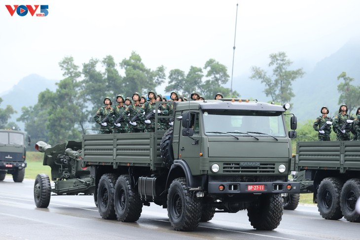 Đại tướng Phan Văn Giang kiểm tra lực lượng diễu binh, diễu hành chào mừng Quốc khánh - ảnh 9