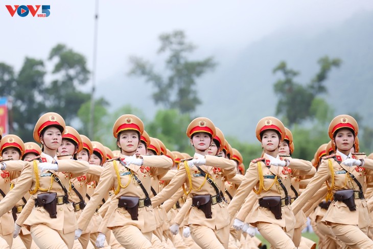 Những bước đi hiên ngang mang niềm tự hào dân tộc - ảnh 15