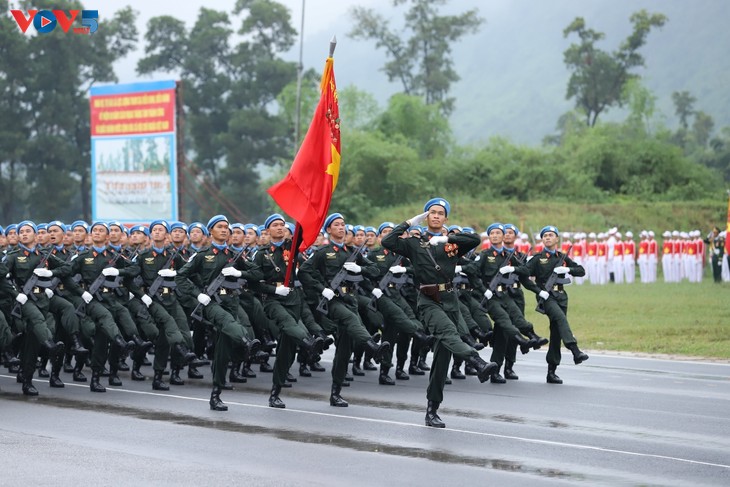 Những bước đi hiên ngang mang niềm tự hào dân tộc - ảnh 20