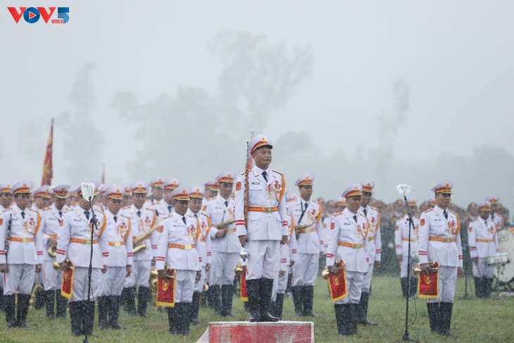 Những bước đi hiên ngang mang niềm tự hào dân tộc - ảnh 1