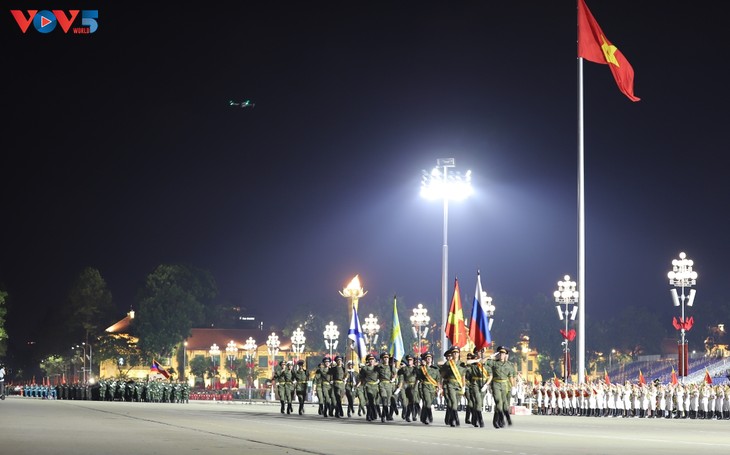 Trực tiếp: Tổng duyệt cấp Nhà nước diễu binh, diễu hành 80 năm Quốc khánh - ảnh 4