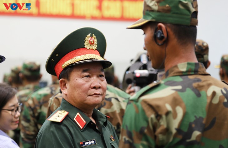 Bộ Quốc phòng gặp mặt quân nhân của 4 đoàn quân đội nước ngoài tham gia diễu binh - ảnh 7