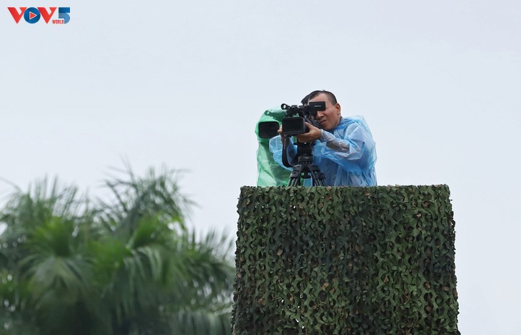 Khoảnh khắc phía sau ống kính: Nhà báo và 80 năm Quốc khánh - ảnh 14