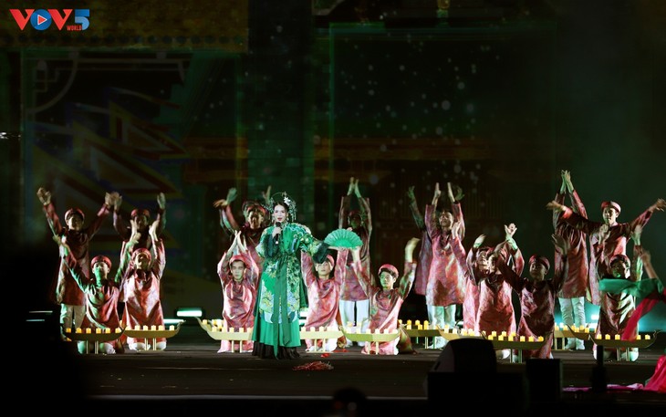 Lễ hội Văn hóa Thế giới lần thứ nhất rực rỡ khai màn tại Hà Nội - ảnh 14