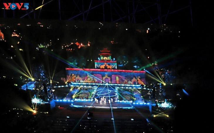 Lễ hội Văn hóa Thế giới lần thứ nhất rực rỡ khai màn tại Hà Nội - ảnh 9