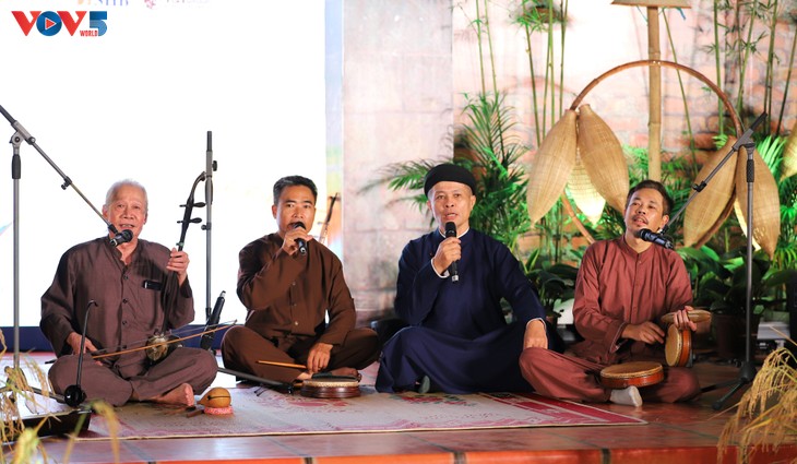 Giai điệu vượt thời gian: Hát Xẩm kết nối cội nguồn và bạn bè năm châu - ảnh 3