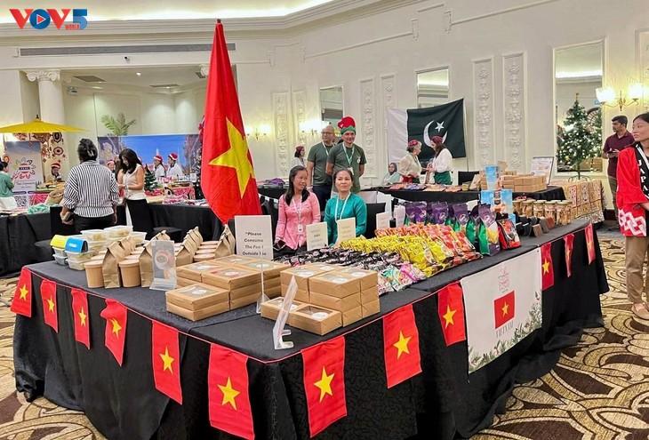 Tăng tốc khắc phục hậu quả sau lũ để người dân sớm ổn định trước Tết Nguyên đán 2026 - ảnh 16