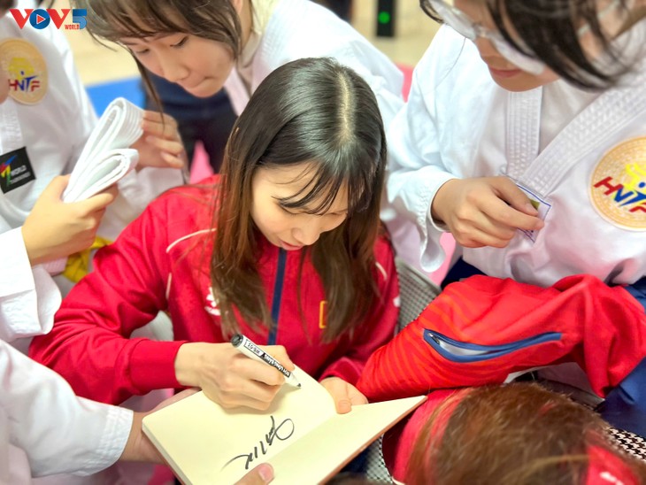 Nhà vô địch SEA Games giao lưu, truyền lửa Taekwondo tại CLB Nghĩa Tân - ảnh 6