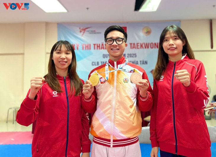 Nhà vô địch SEA Games giao lưu, truyền lửa Taekwondo tại CLB Nghĩa Tân - ảnh 9