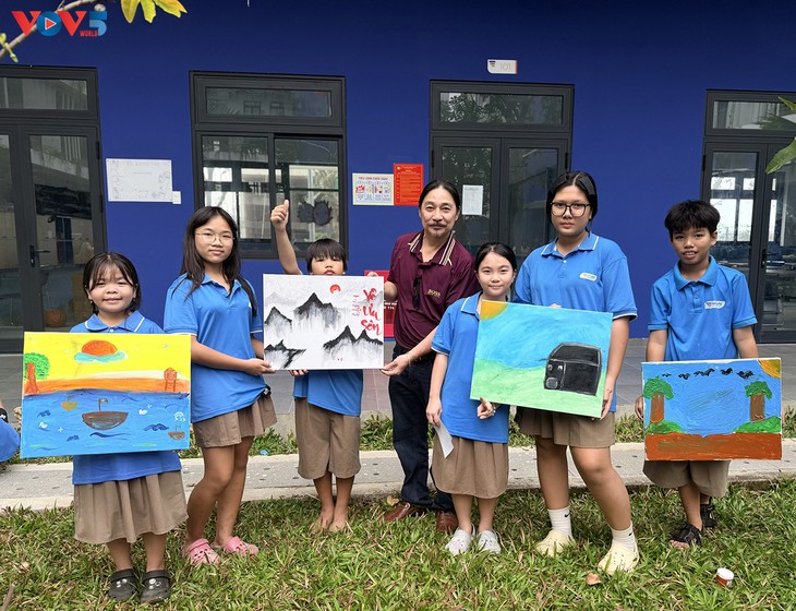 “Chấm & Chạm” – Khi nghệ thuật trở thành điểm tựa tinh thần - ảnh 4