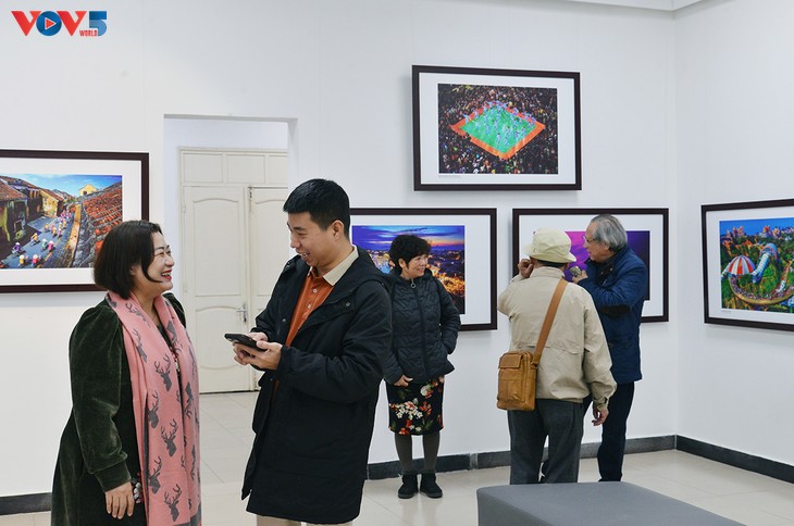 Triển lãm ảnh Mừng Đảng, Mừng Xuân và thành công Đại hội XIV của Đảng - ảnh 11