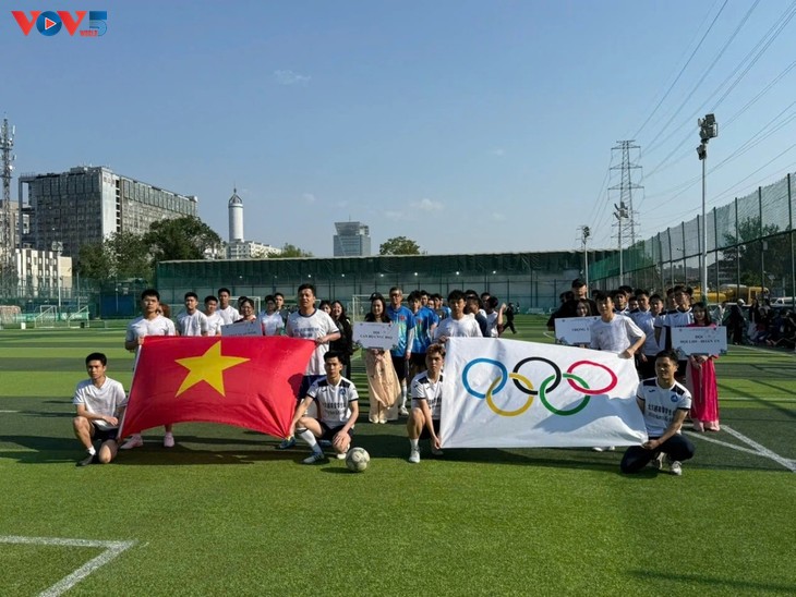 Giải bóng đá Tứ hùng của Lưu học sinh Việt Nam tại Bắc Kinh, Trung Quốc - ảnh 1