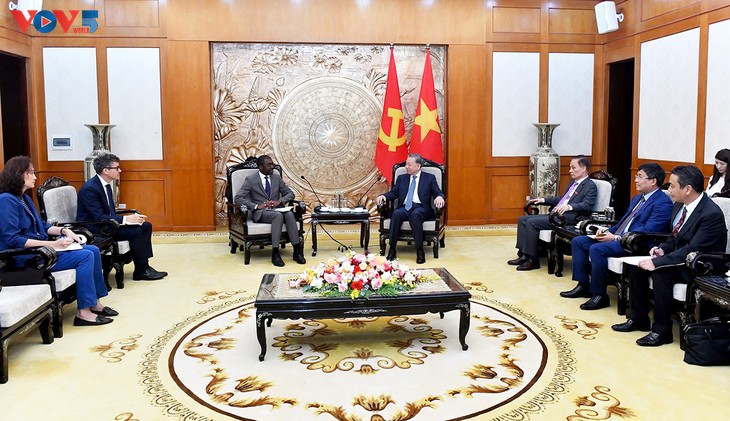 Tổng Bí thư Tô Lâm đề nghị UNESCO hỗ trợ phục dựng Điện Kính Thiên  - ảnh 2
