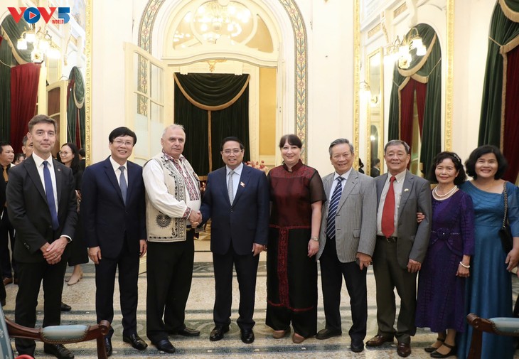 Đêm nhạc “Cello Fundamento 8”  kỷ niệm 75 năm quan hệ ngoại giao Việt Nam – Rumani - ảnh 1