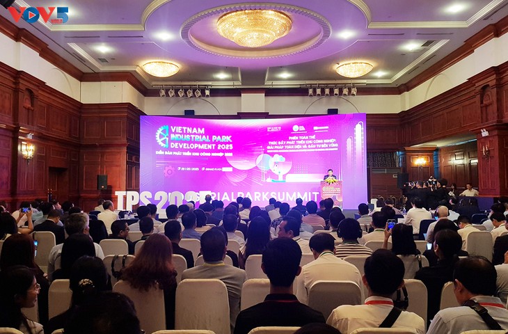 Thúc đẩy các khu công nghiệp Việt Nam phát triển bền vững, hội nhập quốc tế - ảnh 1