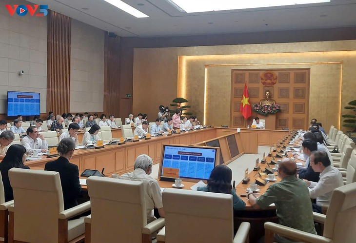 Phó Thủ tướng Lê Thành Long: Nghị quyết chăm sóc sức khỏe Nhân dân phải đảm bảo tính chiến lược - ảnh 1