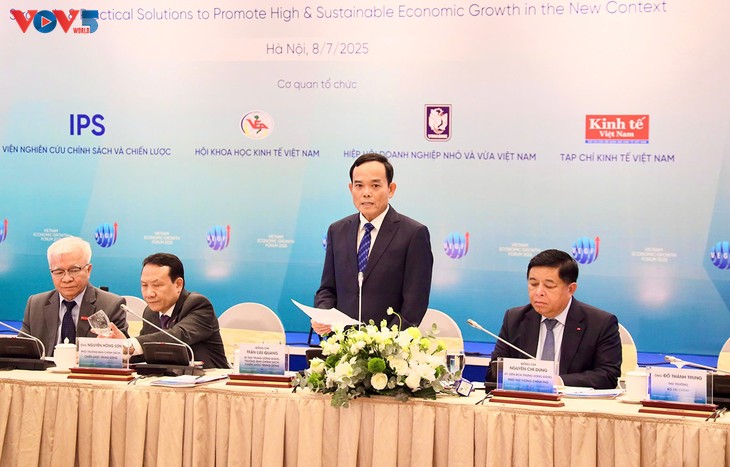 Diễn đàn tăng trưởng kinh tế Việt Nam 2025: Thúc đẩy tăng trưởng kinh tế cao và bền vững trong bối cảnh mới - ảnh 2