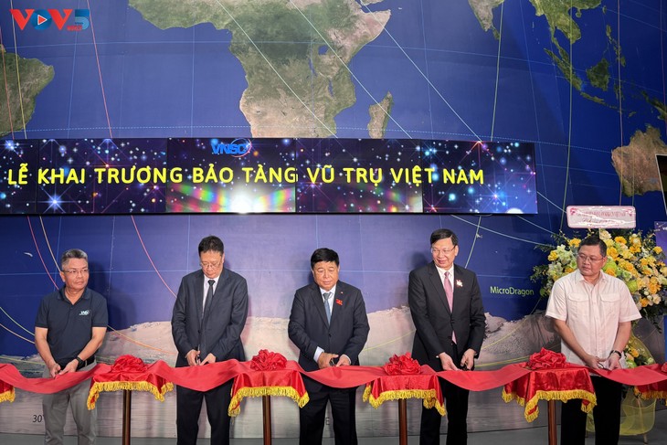 Chính thức khai trương Bảo tàng Vũ trụ Việt Nam  - ảnh 1