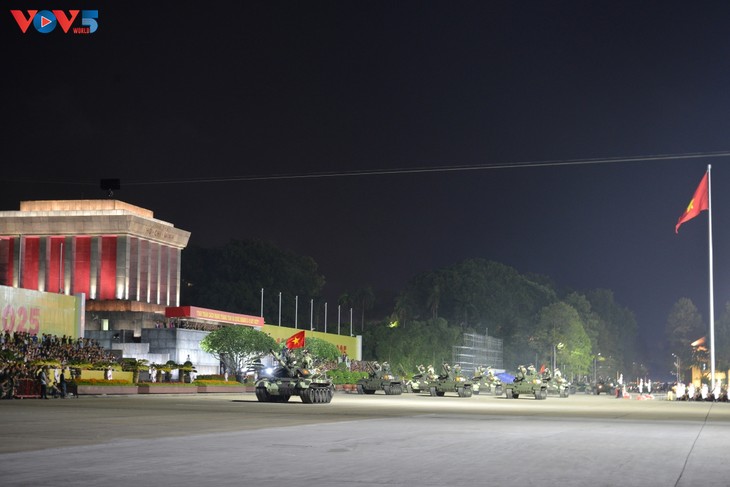 Lần đầu tiên các lực lượng tham gia A80 tổng hợp luyện tại Quảng trường Ba Đình - ảnh 3