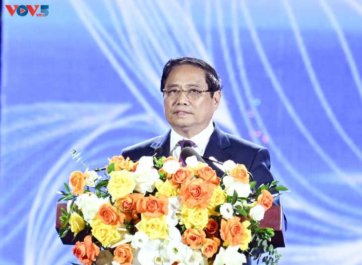 Triển lãm thành tựu đất nước: Khắc hoạ trí tuệ, lòng dũng cảm, kiên cường, giàu lòng nhân ái của dân tộc Việt Nam - ảnh 3