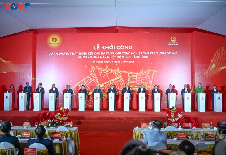 Thủ tướng dự lễ khởi công 2 dự án trọng điểm của thành phố Hải Phòng - ảnh 1