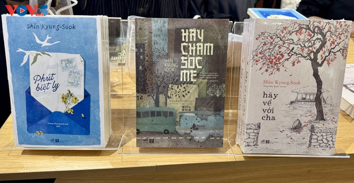 Nhà văn Shin Kyung Sook - Khi văn chương chạm tới trái tim - ảnh 4