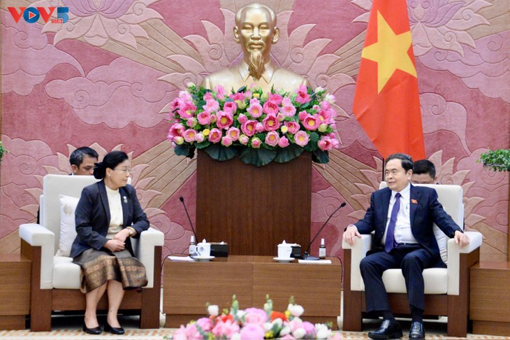 Chủ tịch Quốc hội Trần Thanh Mẫn tiếp Chánh ánh Tòa án nhân dân tối cao Lào - ảnh 1