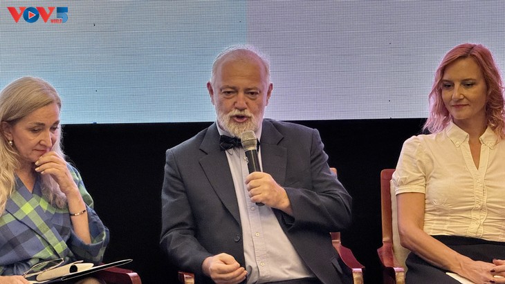 Little Hanoi, Next Generation – Khi nghệ thuật kể chuyện về thế hệ Việt trẻ ở Cộng hoà Séc - ảnh 1