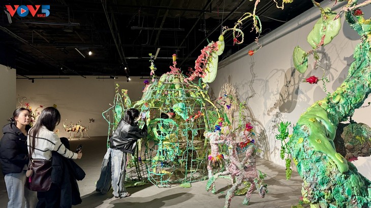 Điểm chạm khoa học – Khi tri thức được cảm nhận bằng nghệ thuật - ảnh 3