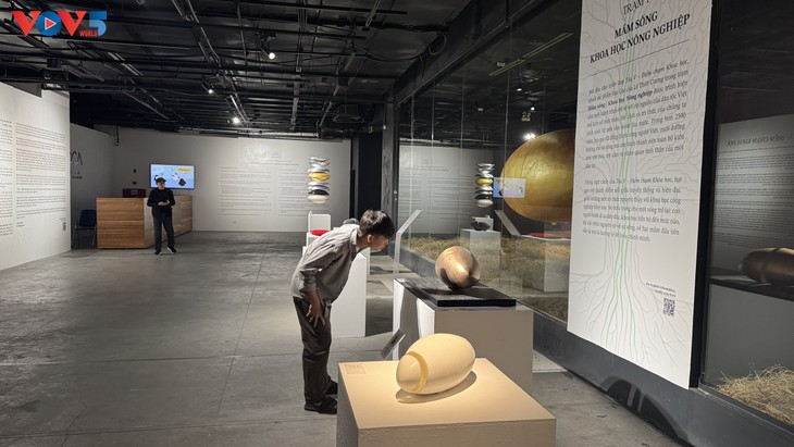 Điểm chạm khoa học – Khi tri thức được cảm nhận bằng nghệ thuật - ảnh 7