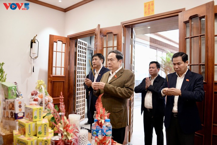 Chủ tịch Quốc hội Trần Thanh Mẫn tri ân, chúc Tết các vị nguyên lãnh đạo Đảng, Nhà nước - ảnh 1