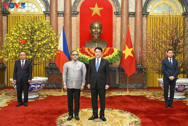 Chủ tịch nước Lương Cường tiếp các Đại sứ trình Quốc thư - ảnh 2