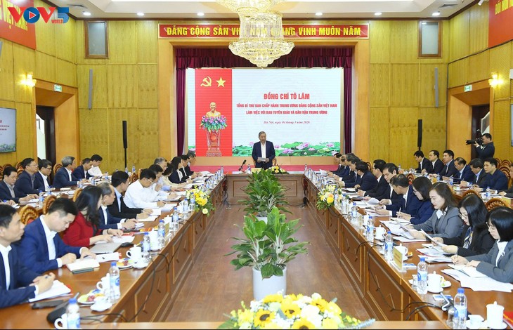 Công tác chính trị tư tưởng phải đi trước mở đường - ảnh 1