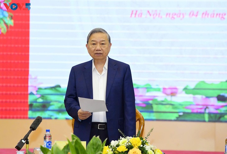 Công tác chính trị tư tưởng phải đi trước mở đường - ảnh 2