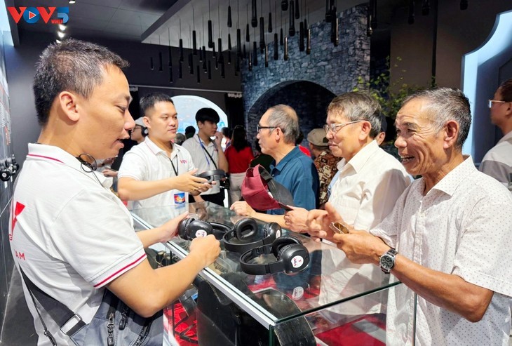 Voice of Vietnam: 80 years with the nation - ảnh 12