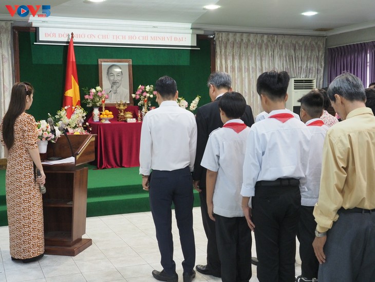 Cộng đồng người Việt tại Campuchia kỷ niệm 135 năm ngày sinh Chủ tịch Hồ Chí Minh  - ảnh 1