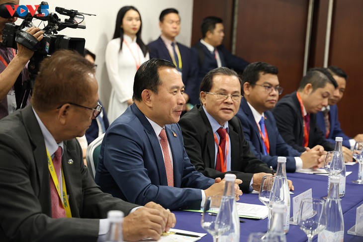 Campuchia đề xuất mở thêm chuyến bay đến Việt Nam, thúc đẩy phát triển du lịch - ảnh 2