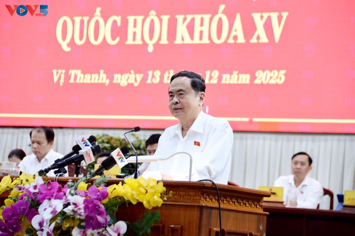 Chủ tịch Quốc hội Trần Thanh Mẫn tiếp xúc cử tri sau Kỳ họp thứ 10 Quốc hội khóa XV - ảnh 2