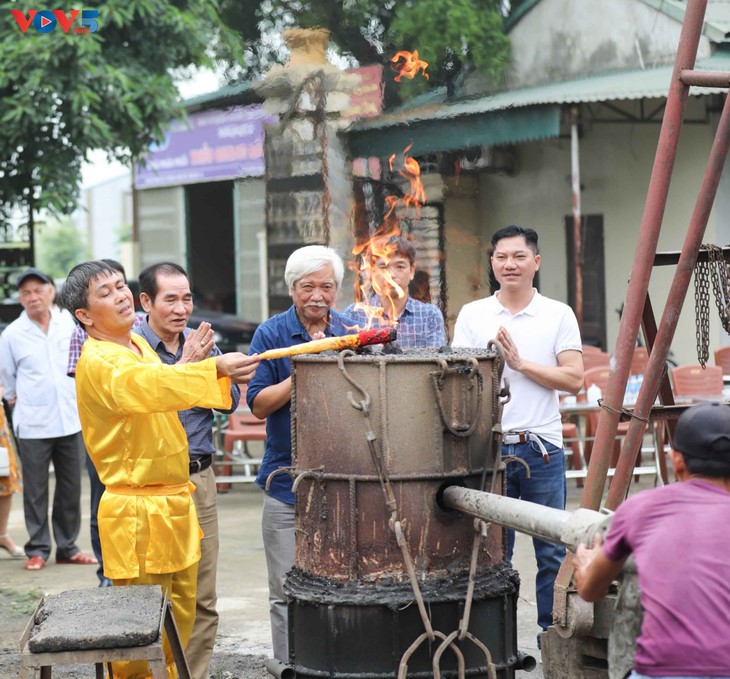 Lễ chập lửa đúc trống đồng 'Hào khí non sông' - ảnh 7